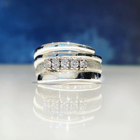 Silver Wave ring med diamanter